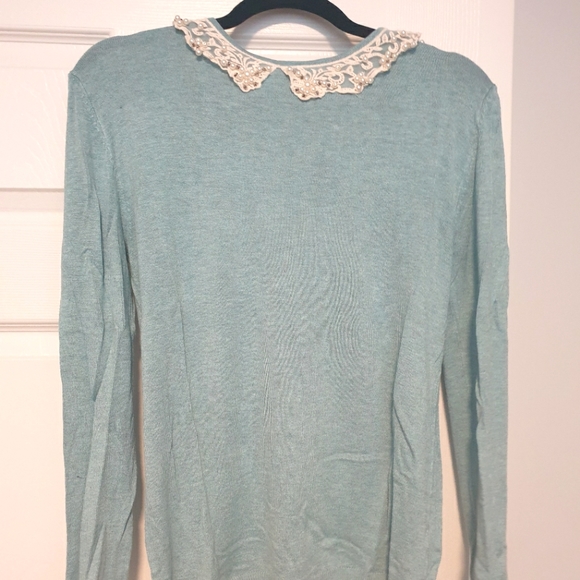 Cozy blue Atmosphere sweater with faux pearl collar from Primark - Picture 1 of 4